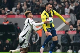 fenerbahce-besiktas-derbilerinde-ilk-golu-atan-galibiyete-yakin-h9RhDaBZ.jpg