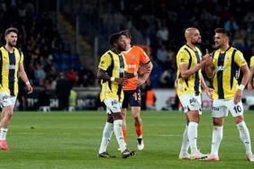 fenerbahcede-dusan-tadic-taliscanin-uzerine-yurudu-ortam-gerildi-WeJE8vcq.jpg