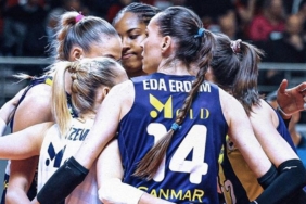 fenerbahcede-iki-yildiz-isim-nisanlandi-yuzuk-sonrasi-transfer-LTcMZwSH.jpg