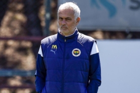 fenerbahcede-mourinhonun-besiktas-derbisi-plani-hazir-sakatlarin-durumu-netlesiyor-uhRk4mzv.jpg