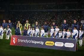 fenerbahcede-yeni-transfer-geldigi-gibi-gidiyor-buyuk-zarar-kabul-edildi-q6f3HeES.jpg