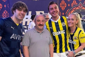 fenerbahceli-fenomenlerden-mustafa-varank-ile-galibiyet-pozu-LufwaAMh.jpg