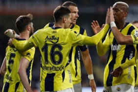 fenerbahceli-yildiz-ismin-esinden-veda-sozleri-2-mac-sonra-gidiyorum-1GDGrxbg.jpg