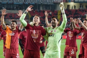 fernando-muslera-rekora-ortak-oldu-za3PGMM5.jpg