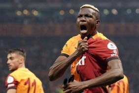 galatasaray-cephesinden-victor-osimhen-aciklamasi-kimse-merak-etmesin-fenerbahceye-kaptirmayiz-KVrLCnv8.jpg