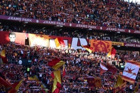 galatasaray-taraftari-super-lige-damga-vurdu-tFfW33yy.jpg