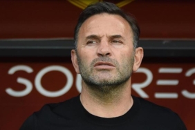 galatasarayda-okan-buruktan-muslera-ve-mertens-sozleri-cok-duygusaliz-gecen-yil-ikna-etmistik-AOCnXREt.jpg