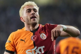 galatasarayda-yildiz-oyuncu-baris-alper-yilmaz-sahada-onu-hissediyoruz-qaXq5eGx.jpg