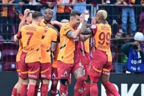 galatasarayi-tecrubeli-yildizlari-tasiyor-4A3tKzms.jpg