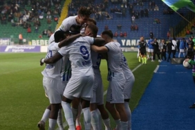 gol-duellosunda-kazanan-caykur-rizespor-caykur-rizespor-6-3-goztepe-mac-sonucu-LSV748m3.jpg