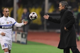 ilk-yastigi-o-atardi-wesley-sneijderdan-olay-jose-mourinho-sozleri-ayedDEqY.jpg
