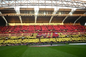 kayserispor-antalyaspor-macinda-anneler-gunu-surprizi-rHiuIC8U.jpg