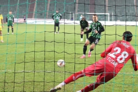 kocaelispor-son-dakikalara-kadar-pes-etmedi-fJlSxOwy.jpg
