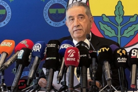 mahmut-uslu-fenerbahcede-kongre-icin-imzasini-verdi-dTzYcLXd.jpg