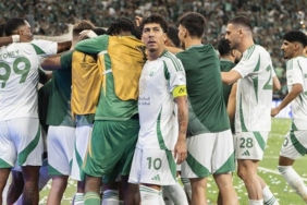 merih-demiralin-formasini-giydigi-al-ahli-asya-sampiyonlar-ligini-kazandi-4mCuYlPI.jpg