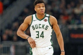 nba-yildizi-giannis-antetokounmpodan-flas-turkiye-paylasimi-fener-mi-efes-mi-gMI6AZ7p.jpg