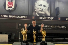 ozan-arifoglu-hayatimin-ucte-ikisi-bu-camiada-gecti-u7ZT7YG8.jpg
