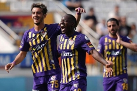 ozet-eyupspor-ligi-galibiyetle-kapatti-mac-sonucu-eyupspor-antalyaspor-2-1-super-j3jzgGpf.jpg