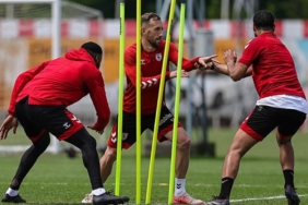 samsunspor-trafikten-dolayi-antrenman-yapamadi-pnHdNkSU.jpg