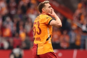 sivasspor-galibiyeti-sonrasi-galatasarayda-baris-alper-yilmaz-dondugum-icin-cok-mutluyum-EzNekpWS.jpg