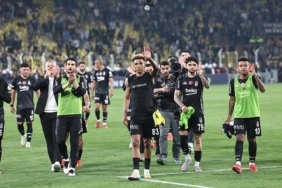 tff-fair-play-kurulundan-necip-uysala-odul-VqUIspsW.jpg