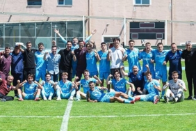 trabzonspor-u19-takimi-sezonu-sampiyon-tamamladi-TXB1Ogku.jpg