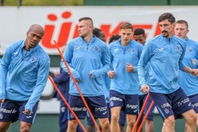 trabzonsporda-antalyaspor-hazirliklari-devam-etti-pVRFKExd.jpg
