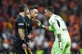 trio-ekibinden-galatasaray-basaksehir-maci-icin-olay-yorum-var-maci-kurtarmis-5RpbQjjG.jpg