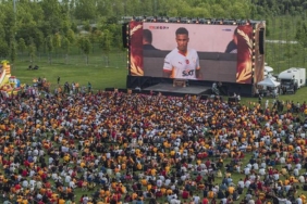 yenikapida-galatasarayin-sampiyonluk-soleni-basladi-iste-bugunun-programi-Obk5zgYD.jpg
