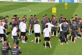 a-milli-futbol-takimi-abd-maci-hazirliklarina-basladi-4QxmbrEv.jpg