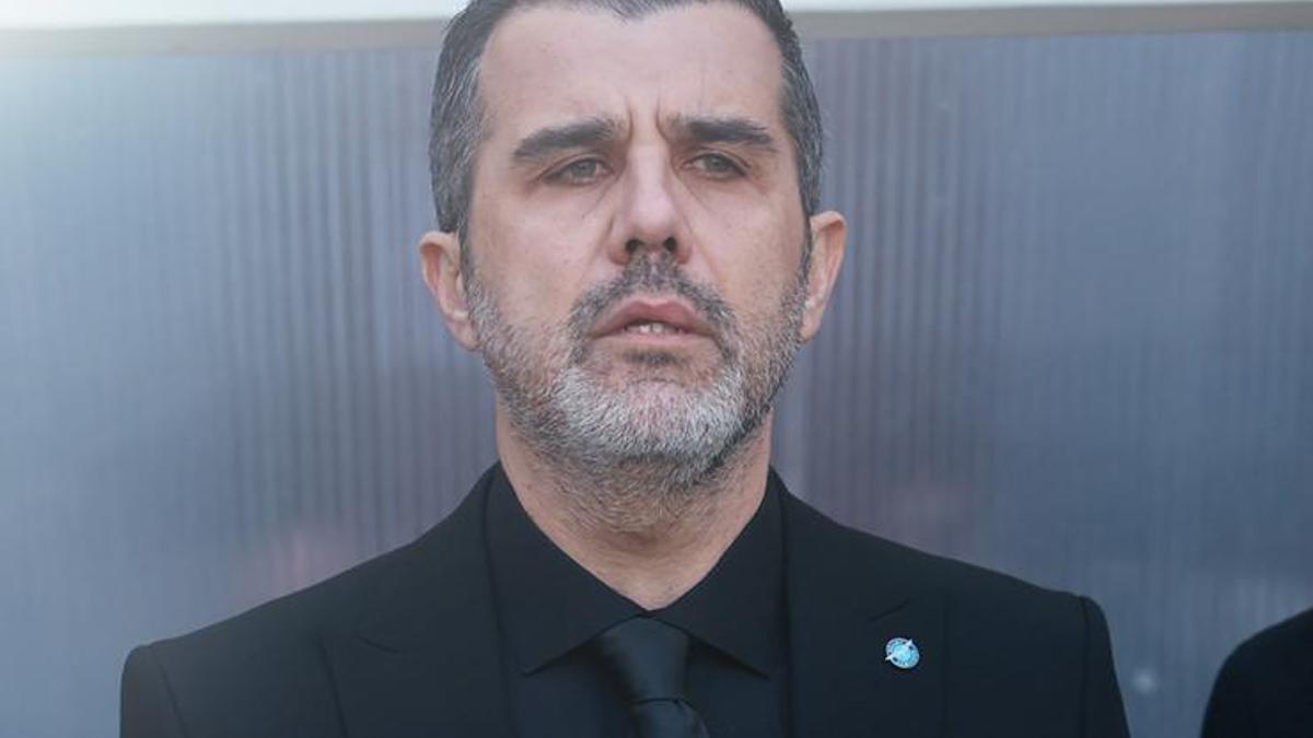 adana-demirspor-mustafa-alper-avci-ile-yollarini-ayirdi-wWwJbFRC.jpg