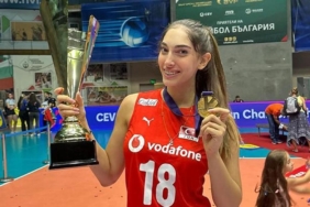 aydin-buyuksehir-belediyespor-selen-koseyi-aldi-SvfgAVac.jpg