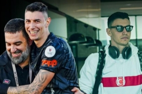 berke-ozerden-transfer-aciklamasi-geldi-eyupsporda-sezona-damga-vurmustu-oturur-konusuruz-HQF7DcKD.jpg