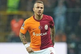 bir-donem-galatasaray-formasi-giymisti-angelino-krizi-buyuyor-gkFKATZK.jpg