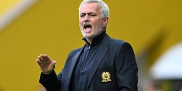 canli-transfer-jose-mourinho-transferi-bitiriyor-fenerbahceye-bir-yildiz-daha-CLEZ9zpD.jpg