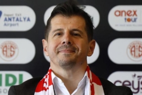 emre-belozoglu-geri-dondu-resmi-aciklama-bekleniyor-eRjG8qQs.jpg