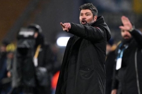 erzurumsporda-hakan-kutlu-ayrildi-DGgJltIW.jpg