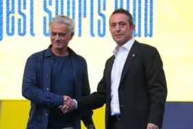 fenerbahcede-forvete-surpriz-aday-mourinho-ozellikle-istedi-OXckZYqP.jpg