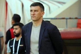 kayserisporda-sergej-jakirovic-ile-yollar-ayrildi-bbB7Cr8U.jpg