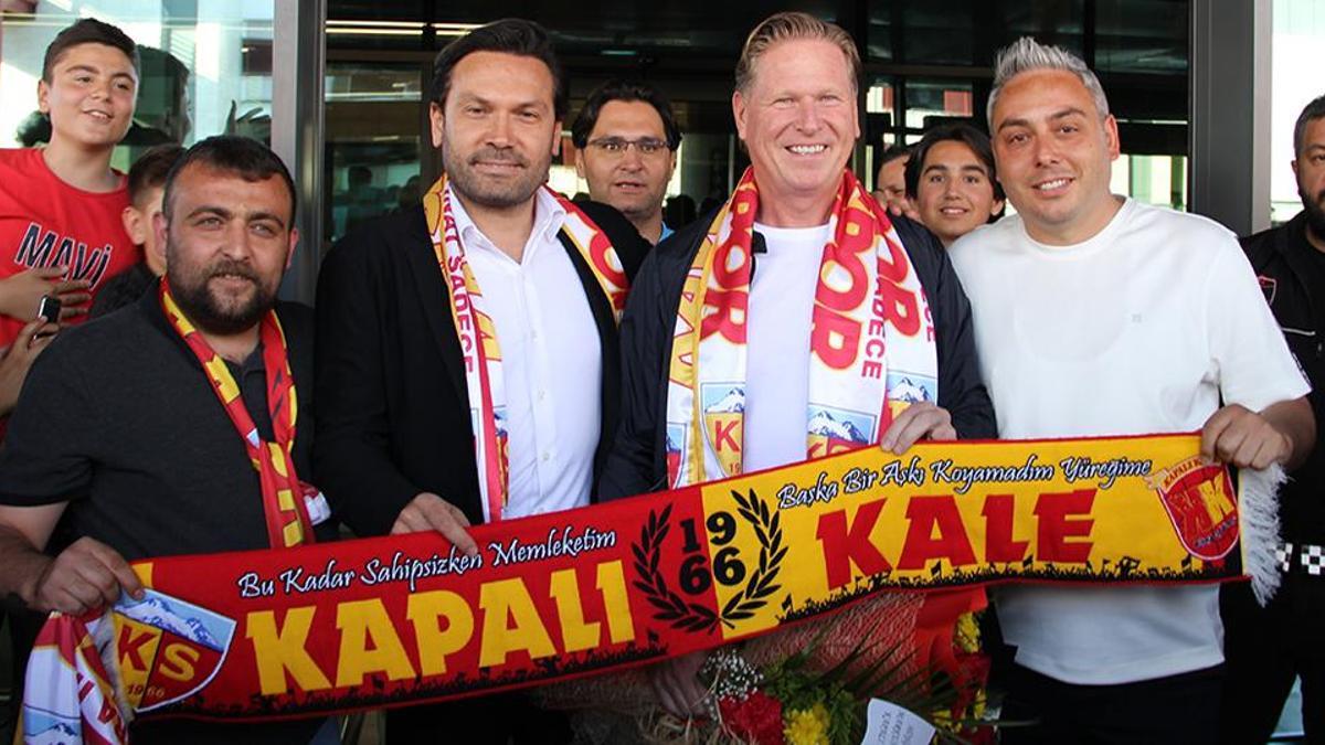 kayserisporun-yeni-teknik-direktoru-markus-gisdol-kayseriye-geldi-itFO8nfk.jpg