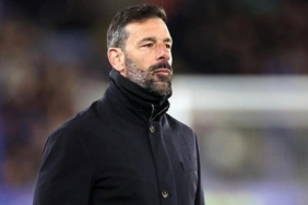 leicester-cityde-sok-ayrilik-ruud-van-nistelrooy-donemi-sona-erdi-lKuylePw.jpg