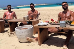 liverpoolun-yildizi-mohamed-salah-bodruma-hayran-kaldi-BKT7fZzm.jpg