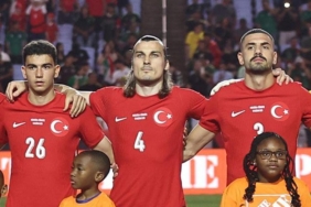 merih-demiral-turkiyenin-gurur-duydugu-bir-milli-takim-var-aziz-sancar-ziyaretini-yorumladi-qsqfPrTU.jpg