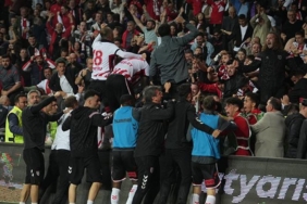 samsunspor-27-yil-sonra-avrupada-72FKmDWu.jpg