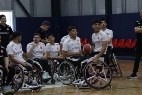 u-23-tekerlekli-sandalye-basketbol-takimindan-tarihi-fark-a6BReTKL.jpg