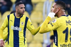 youssef-en-nesyri-fenerbahce-ile-baglarini-kopartti-dogum-gununde-olay-hareket-Yf6w3rLz.jpg