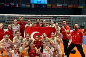 16-yas-alti-kiz-milli-voleybol-takimi-avrupa-sampiyonasinda-finalde-Q5sLHT63.jpeg