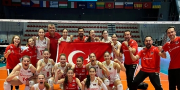 16-yas-alti-kiz-milli-voleybol-takimi-avrupa-sampiyonasinda-finalde-Q5sLHT63.jpeg