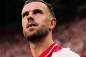 ajaxta-bir-ayrilik-daha-hendersonin-sozlesmesi-feshedildi-9ZXqPlZR.jpg