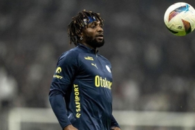 allan-saint-maximinden-fenerbahceye-gonderme-gercek-ortaya-cikacak-f2GVlciE.jpg
